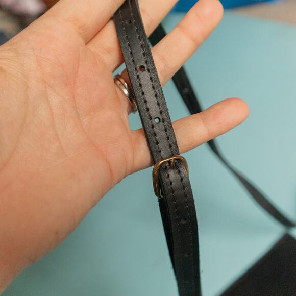 Faust Leather Goods Made in USA Black Leather Folded Crossbody Bag Small Batch - Picture 5 of 7